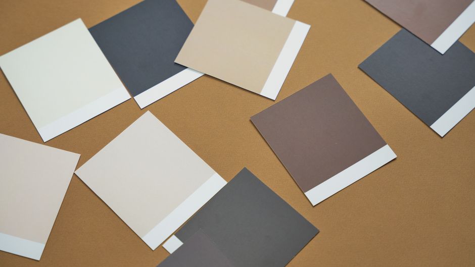 Aký papier na vizitky? Porovnanie gramáží a povrchov – Print Studio Žilina